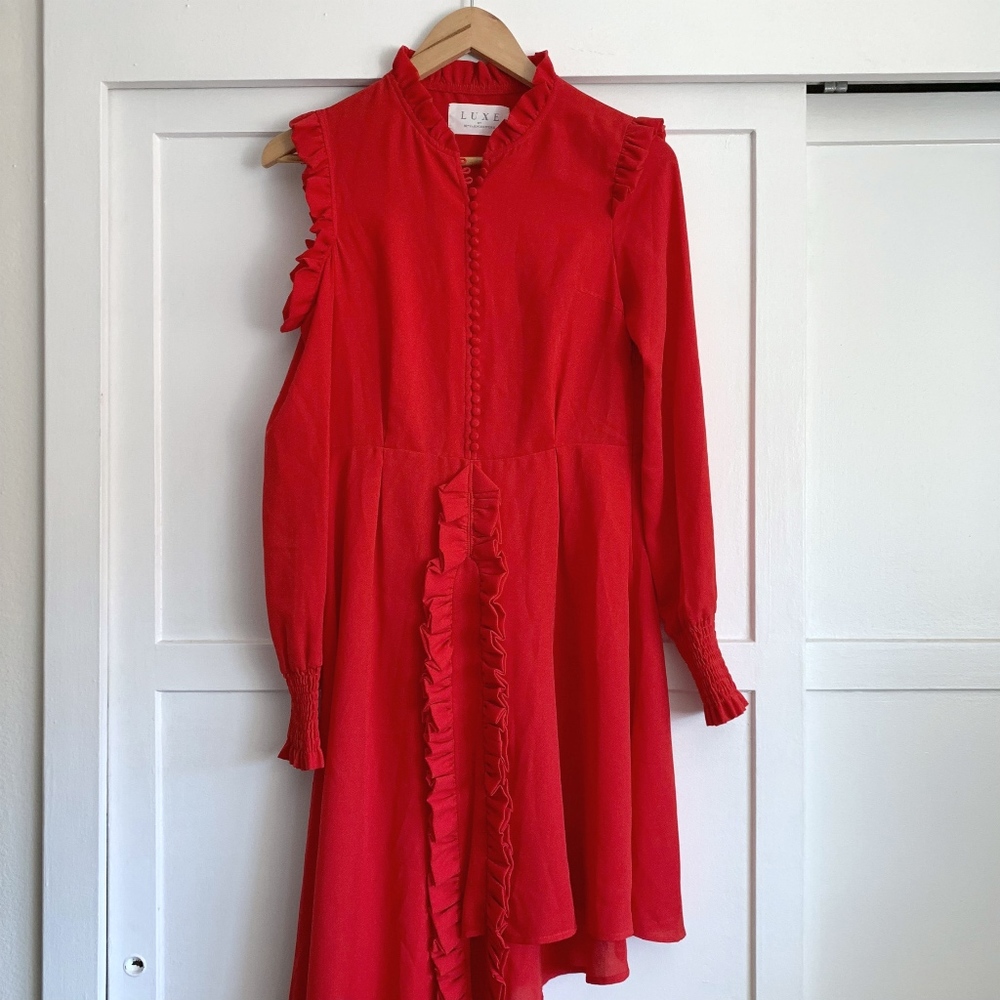 StyleKeepers Sweet Escape Ruffle Asymmetric Dress - Picture 2 of 8